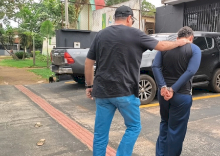 Polícia Civil prende venezuelano suspeito de pilotar moto em atentado a tiros em Dourados