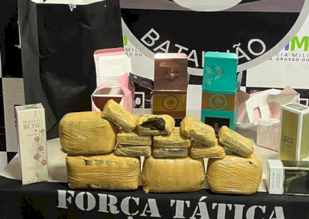 Ônibus sem passageiros é abordado e polícia apreende haxixe em Dourados