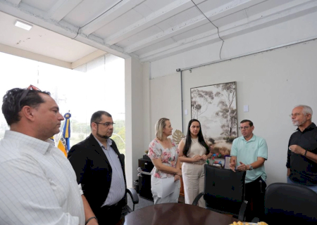 Prefeitura entrega à Câmara peça orçamentária de R$ 2,15 bilhões para exercício 2026