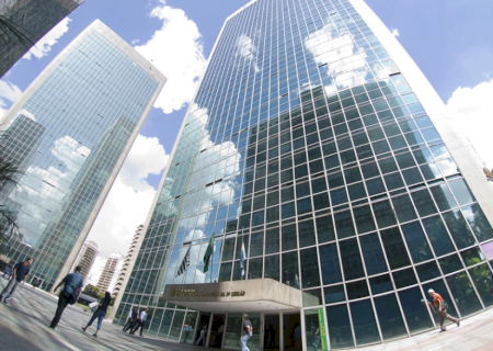 TRF3 reconhece competência federal para processar racismo religioso na internet