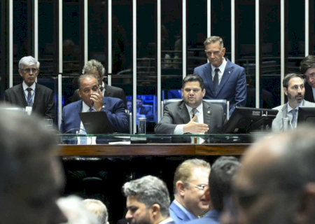 Senado aprova redução da pena de condenados pelo 8 de janeiro