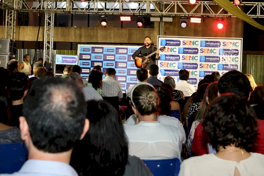 Em Noite Cultural, Prefeitura assina ordem de serviço para novo Teatro Municipal de Dourados