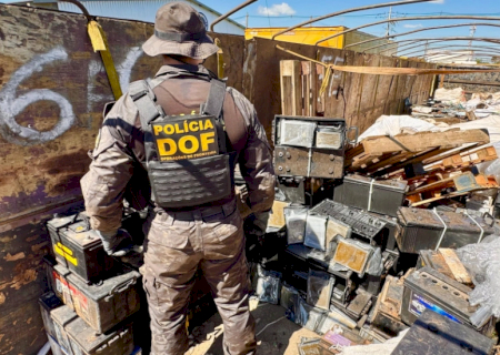 DOF apreende carga milionária de droga que seria levada para SP em carcaças de baterias