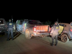 Nissan Frontier e Jeep Compass roubados no interior paulista levavam 2 toneladas de maconha