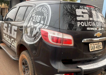 Após agredir idosa e não achar dinheiro, homem furta carne de geladeira