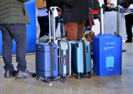 Projeto obriga companhias aéreas a dar desconto de 50% em emergências familiares
