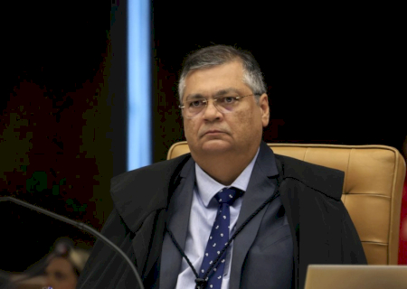 Flávio Dino autoriza novo inquérito da PF para investigar Lulinha
