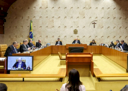 Dino vota para que Moraes e Mendonça sejam julgados na mesma sessão