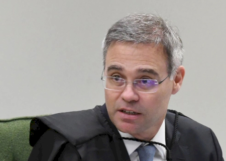 Mendonça usou pedido do partido Novo para afastar diretor-geral da PF