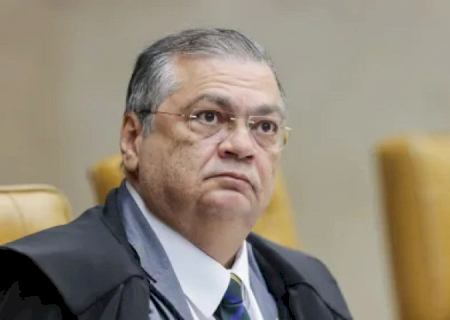 Dino cita descumprimento de normas e sugere julgamento conjunto dia 23